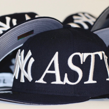 Load image into Gallery viewer, Navy Yankee Crown
